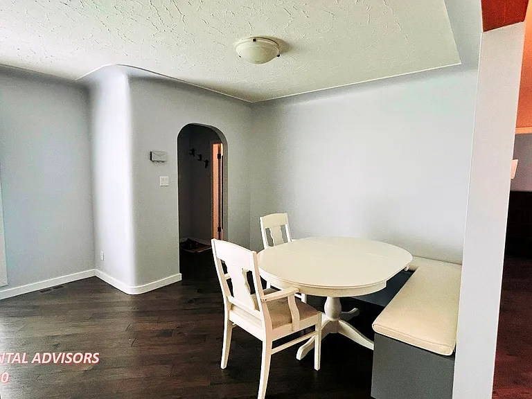 10932 74th Ave NW #UPPER — Photo 7