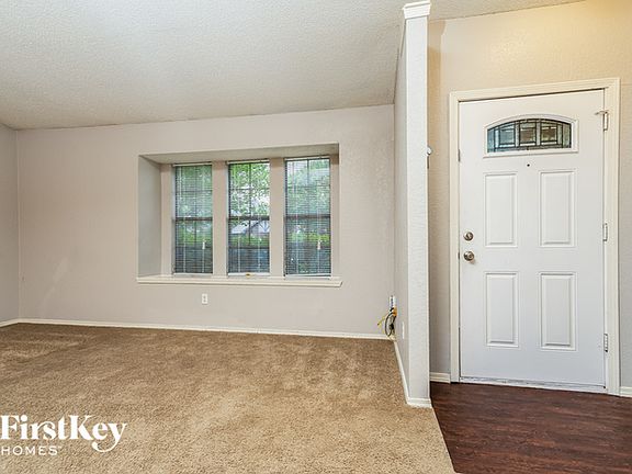 3rd image of 1509 Panola Dr