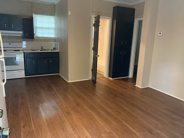 1332 Saint Ann St #A — Photo 8