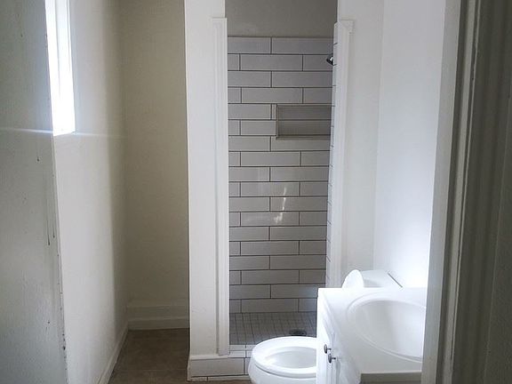 4th image of 6624 Lemon Hill Ave APT 11