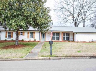 519 E Leake St, Clinton, MS 39056