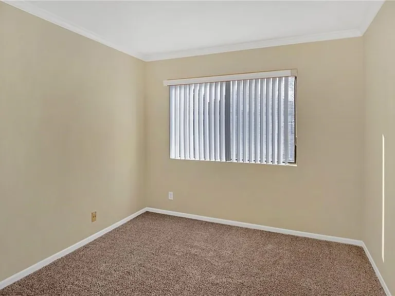 21800 Marylee St #59 — Photo 18
