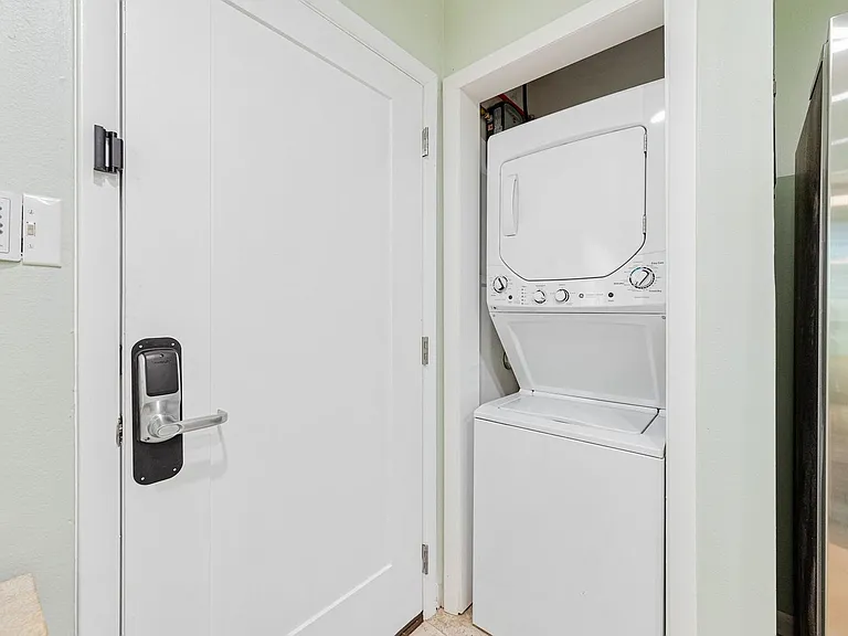 Washer/Dryer
