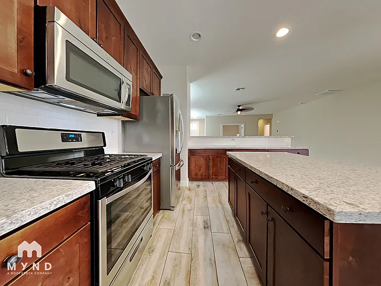 2639 N Walker Way — Photo 6
