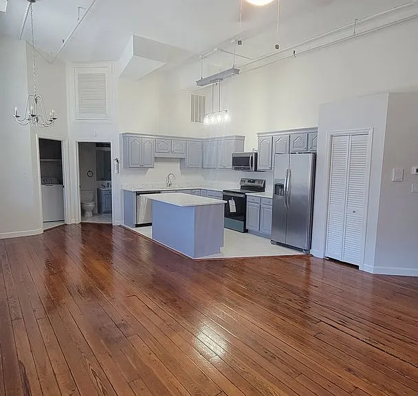 121 W Jackson Ave — Photo 7