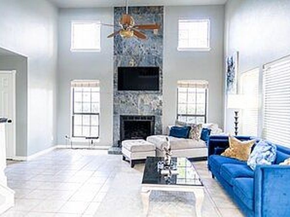1922 Pinecrest Dr