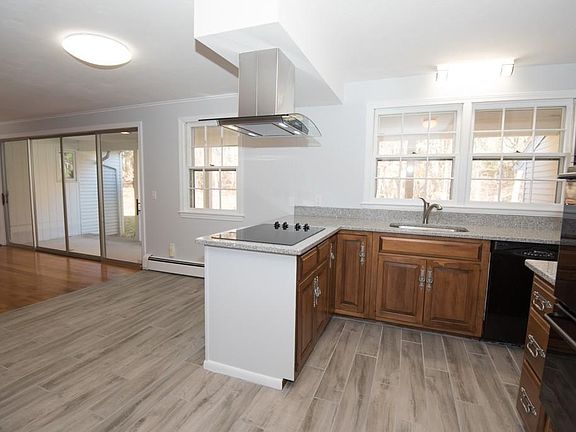 5th image of 80 Pepper Rd