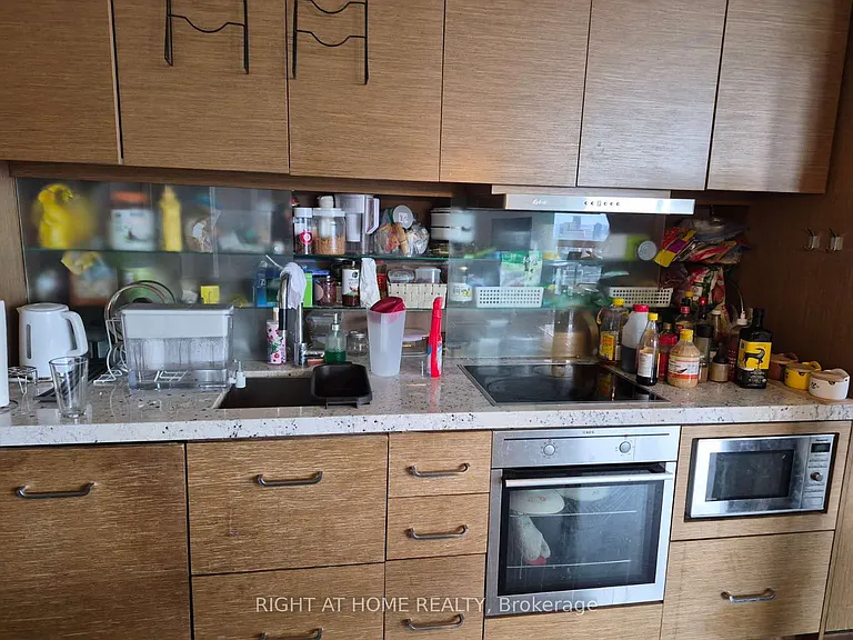 45 Charles St E #4712 — Photo 33