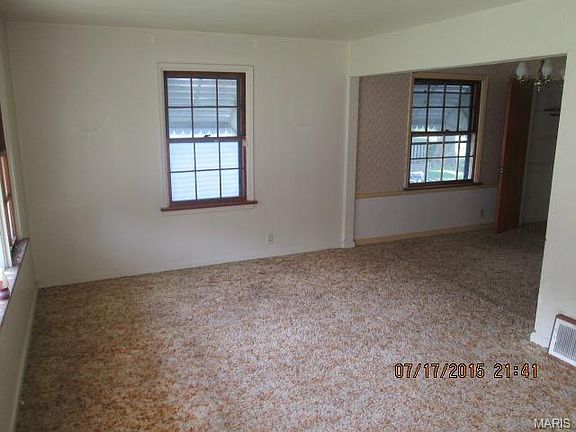 2nd image of 10067 Coburg Lands Dr