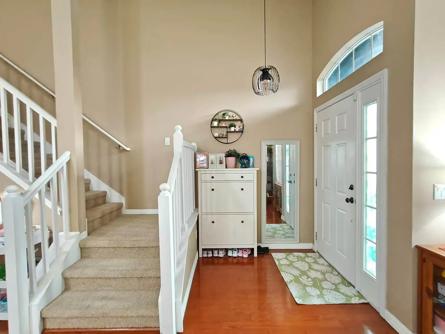 4 bed, 2287 sqft, $2,700 — Photo 4