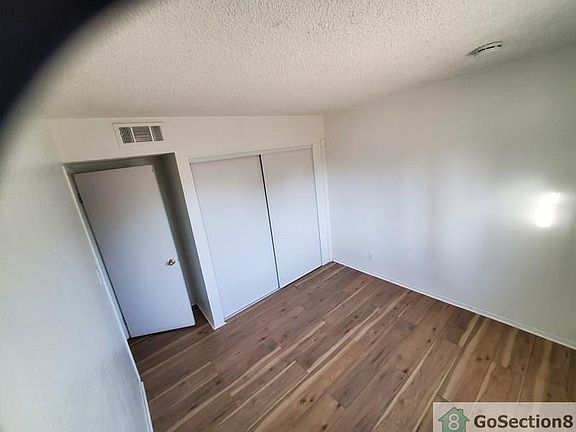4th image of 2740 Menlo Square Dr #D