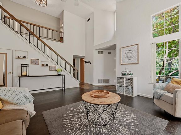 3rd image of 330 Summerfield Drive