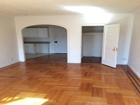 2nd image of 415 E 17th St #1KF