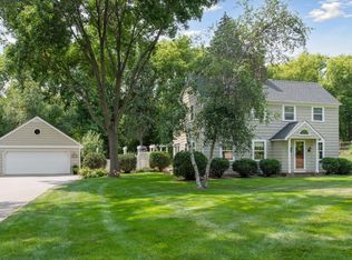 1295 Briar St, Wayzata, MN 55391