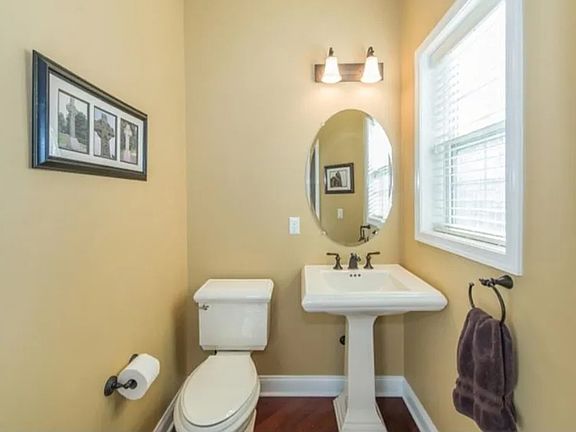 3rd image of 5 Scarborough Ct