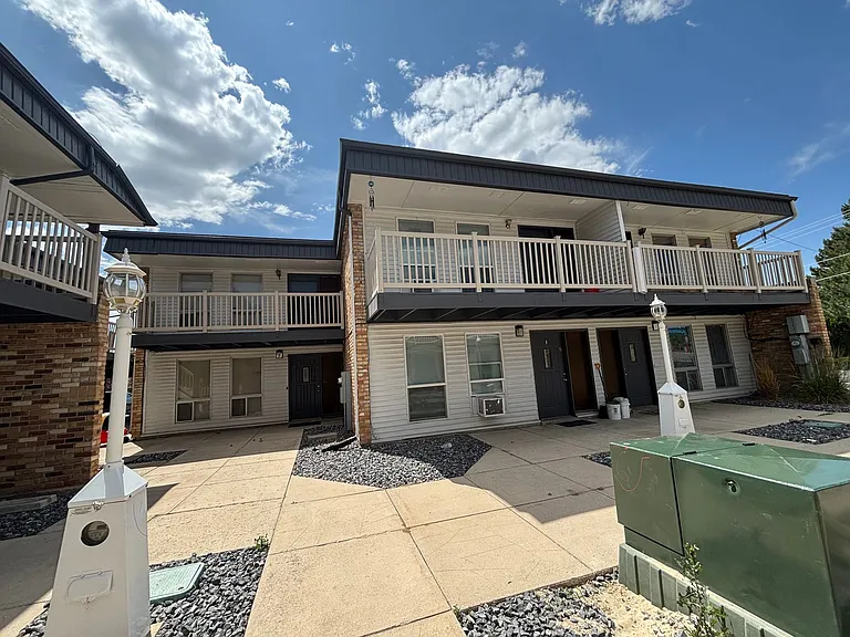 1165 Edgewood Dr — Photo 18