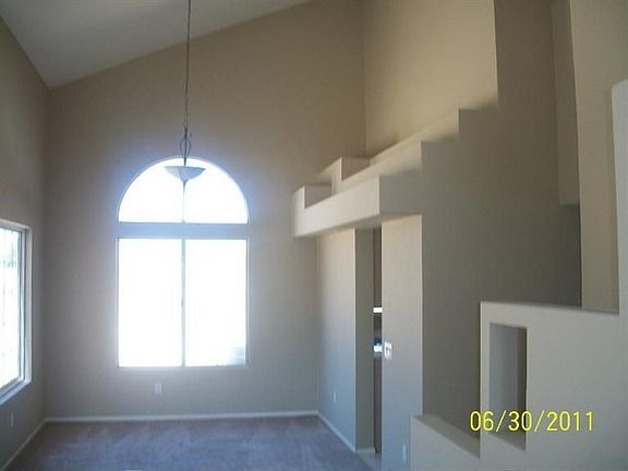 2nd image of 12966 Grinnell Ct