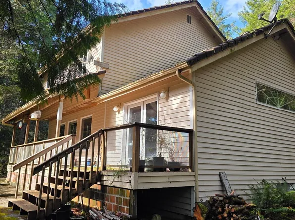 14824 NW Catspaw Lane, Seabeck, WA 98380