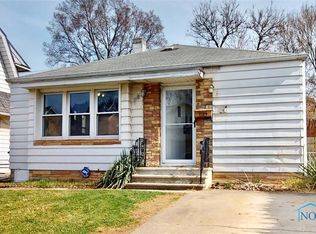 1734 Wyndhurst Rd, Toledo, OH 43607