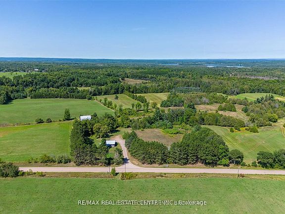 4th image of 814 Sand Rd