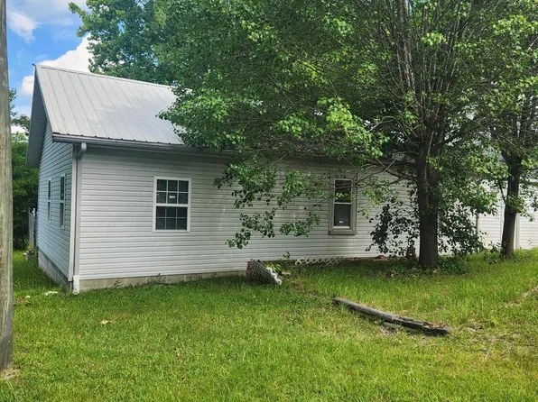 675 Lloyd St, Jellico, TN 37762