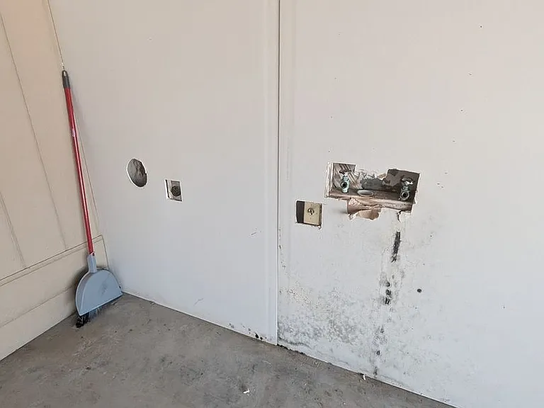 976 Sunmeadow Dr — Photo 22