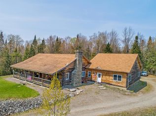 17 Linhaven Ln, Pittsburg, NH 03592