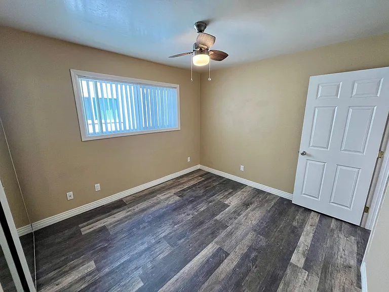 2174 Montgomery Ave #C — Photo 10