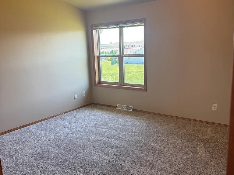 1749 Marissa Ct — Photo 17