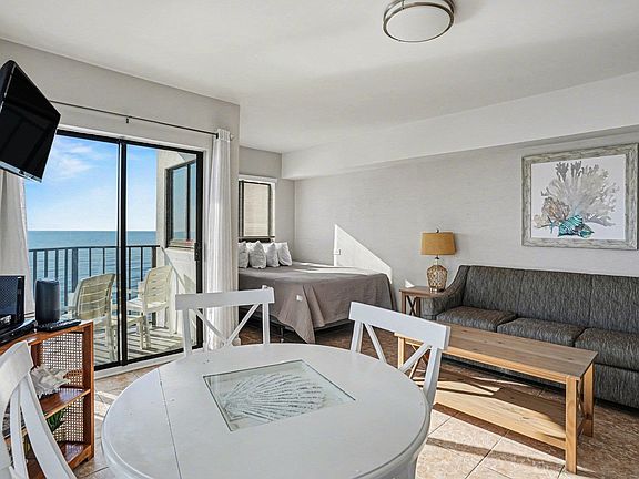 5th image of 1605 S Ocean Blvd. #1704
