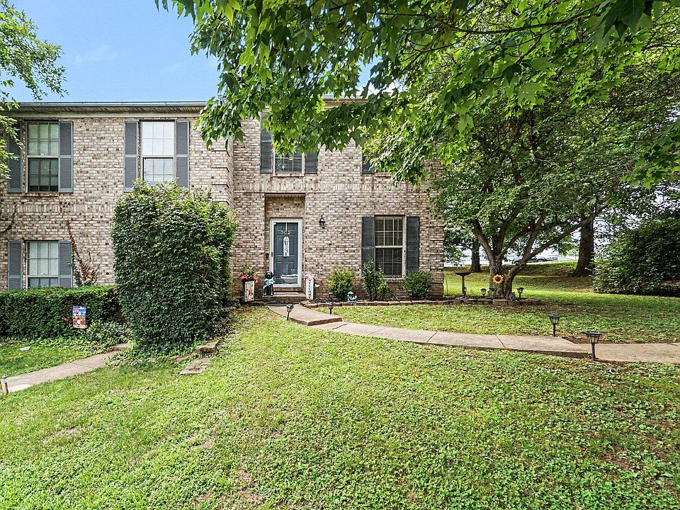 1st image of 302 Houston Creek Dr