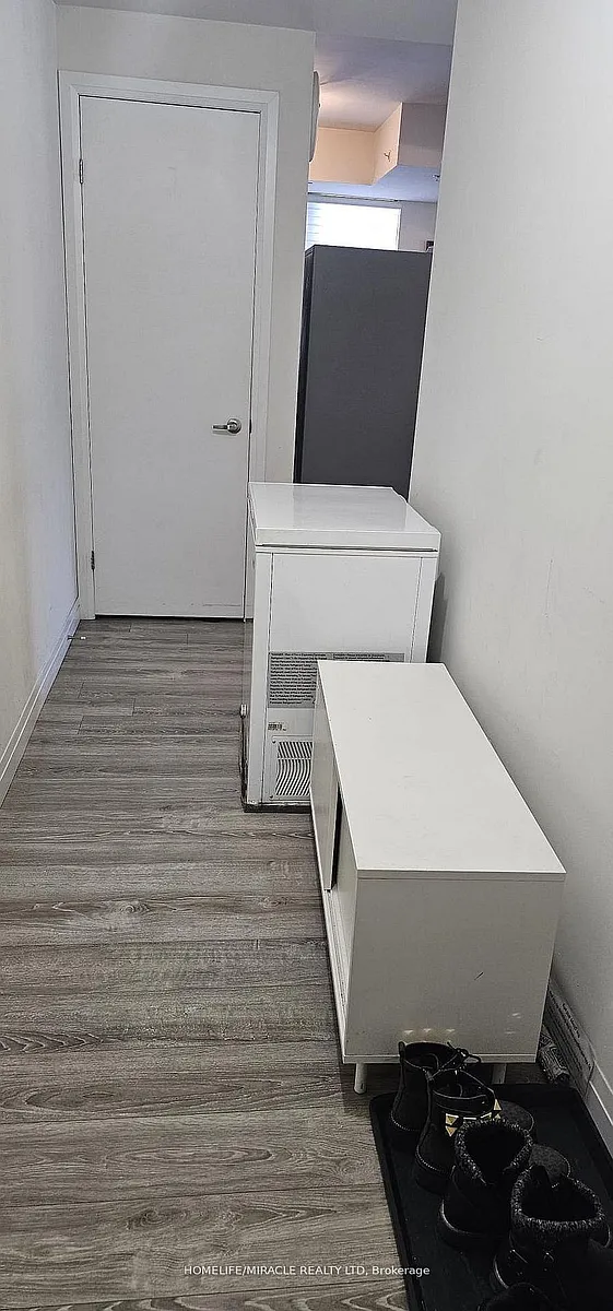Building Photo - 22 E Haven Dr #119