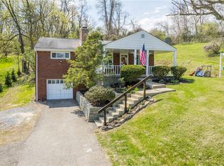 4546 Battle Ridge Rd, Oakdale, PA 15071