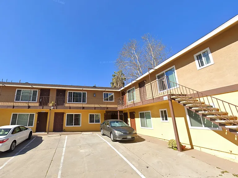 2555 Ulric St #B — Photo 1
