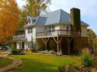 635 Berry Cove Rd, Franklin, NC 28734