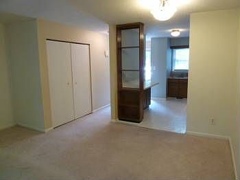 3rd image of 107 Weatherstone Dr Unit D