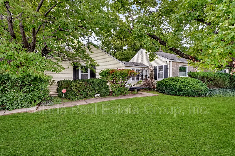 3 bed, 2.0 bath, 1746 sqft, $1,750 — Photo 1