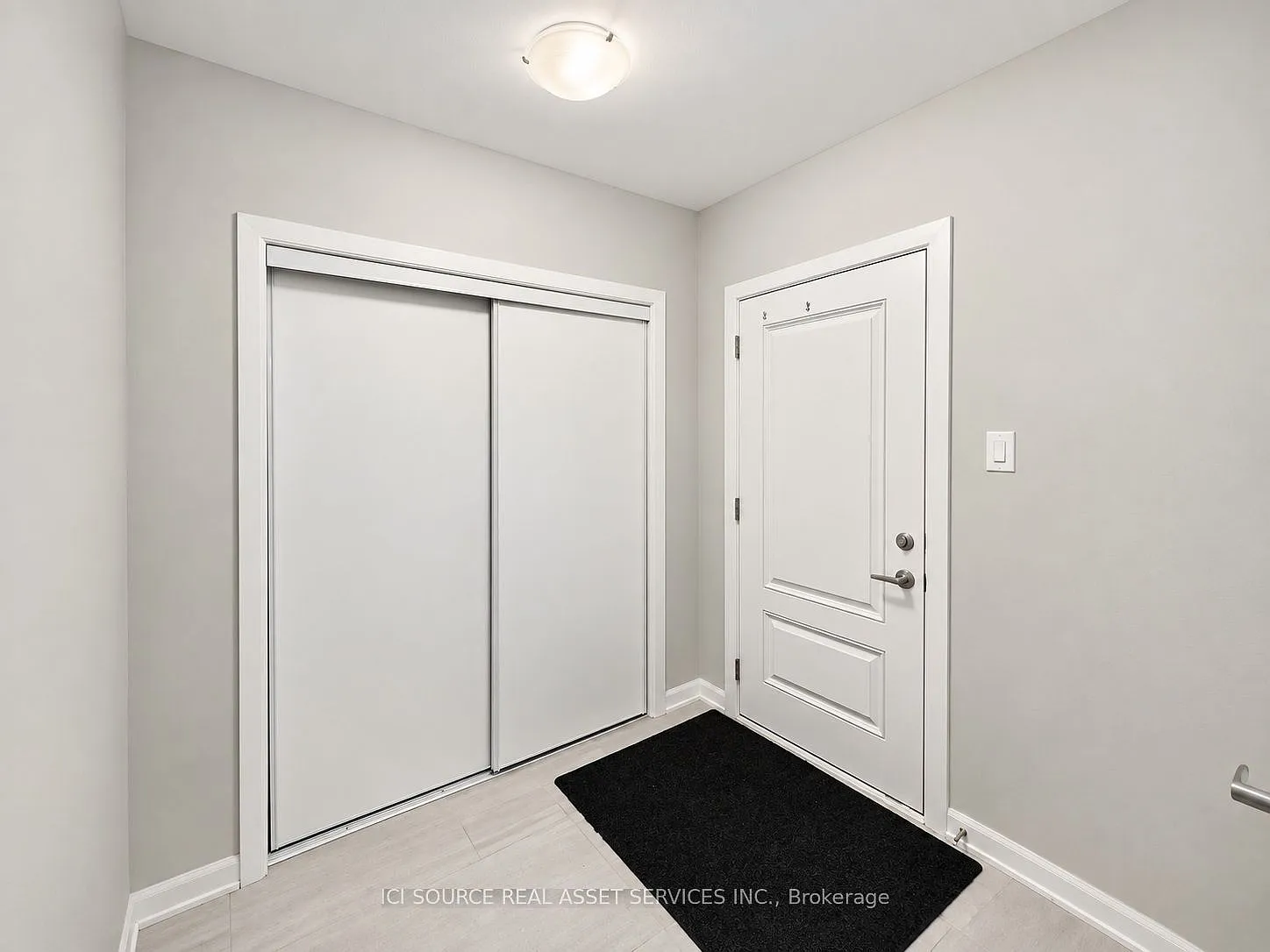 4 bed, $4,200 — Photo 2