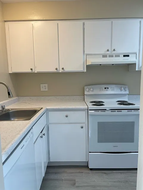 Matanzas Garden Apartments — Photo 4