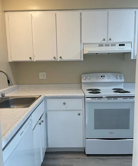 Matanzas Garden Apartments — Photo 4