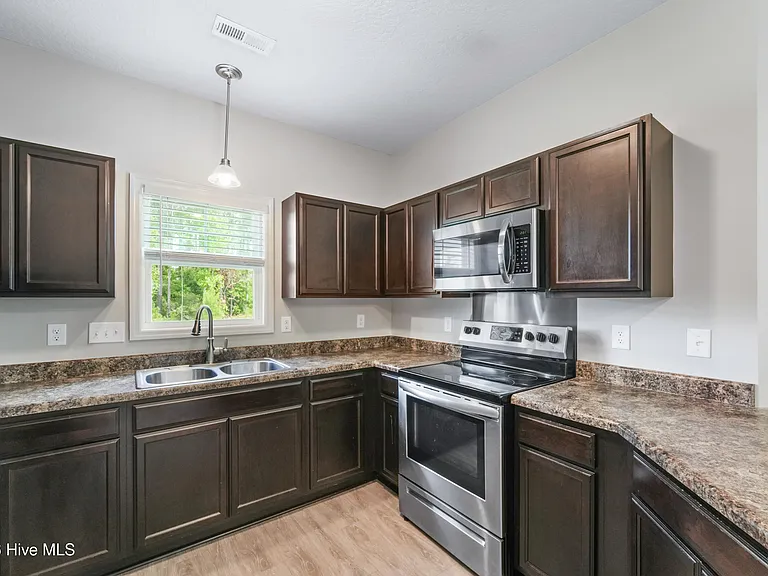 207 Shallowbag Bay Ln — Photo 9