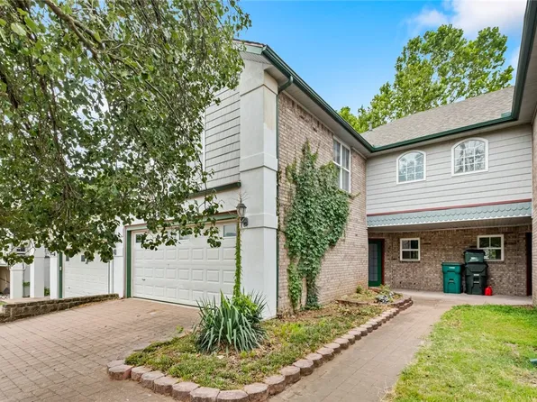 11075 Club House Pkwy, Farmington, AR 72730