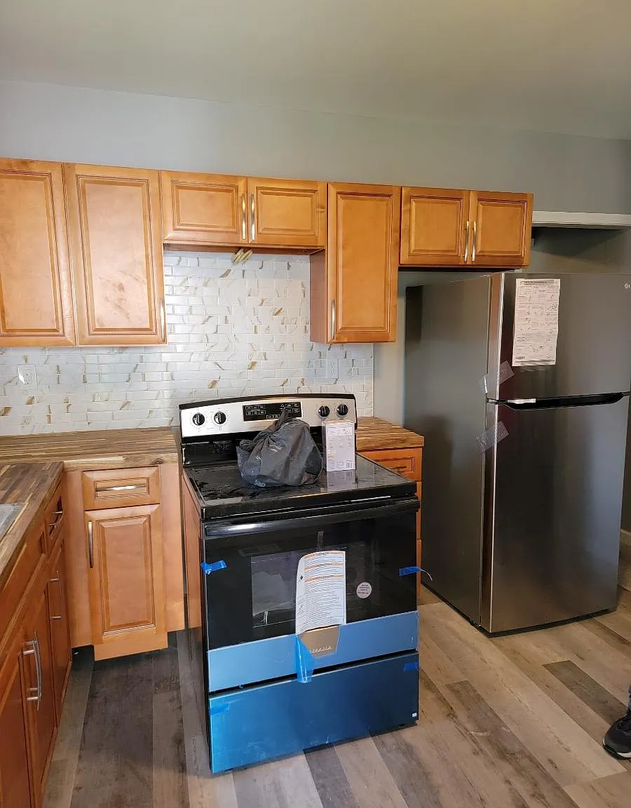 38 Monroe St — Photo 3