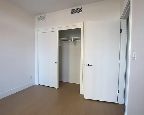 7388 Kingsway #709 — Photo 11
