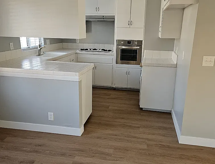 2067 E Evergreen St #2067 — Photo 1