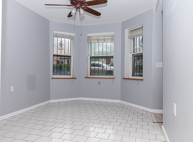 1st image of 3445 N Oakley Ave #1