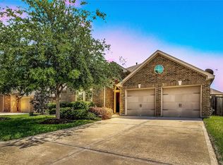 2203 Cloudburst Ln, Pearland, TX 77584