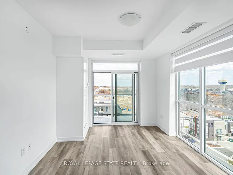 470 Dundas St E #1009 — Photo 18
