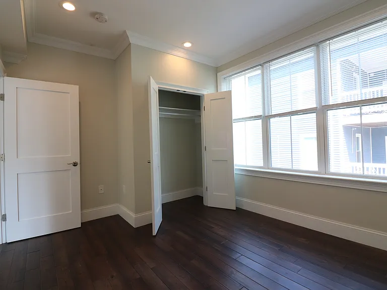 140 Minden St #2 — Photo 19