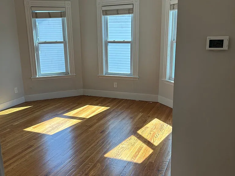 83 Flint St #2 — Photo 7